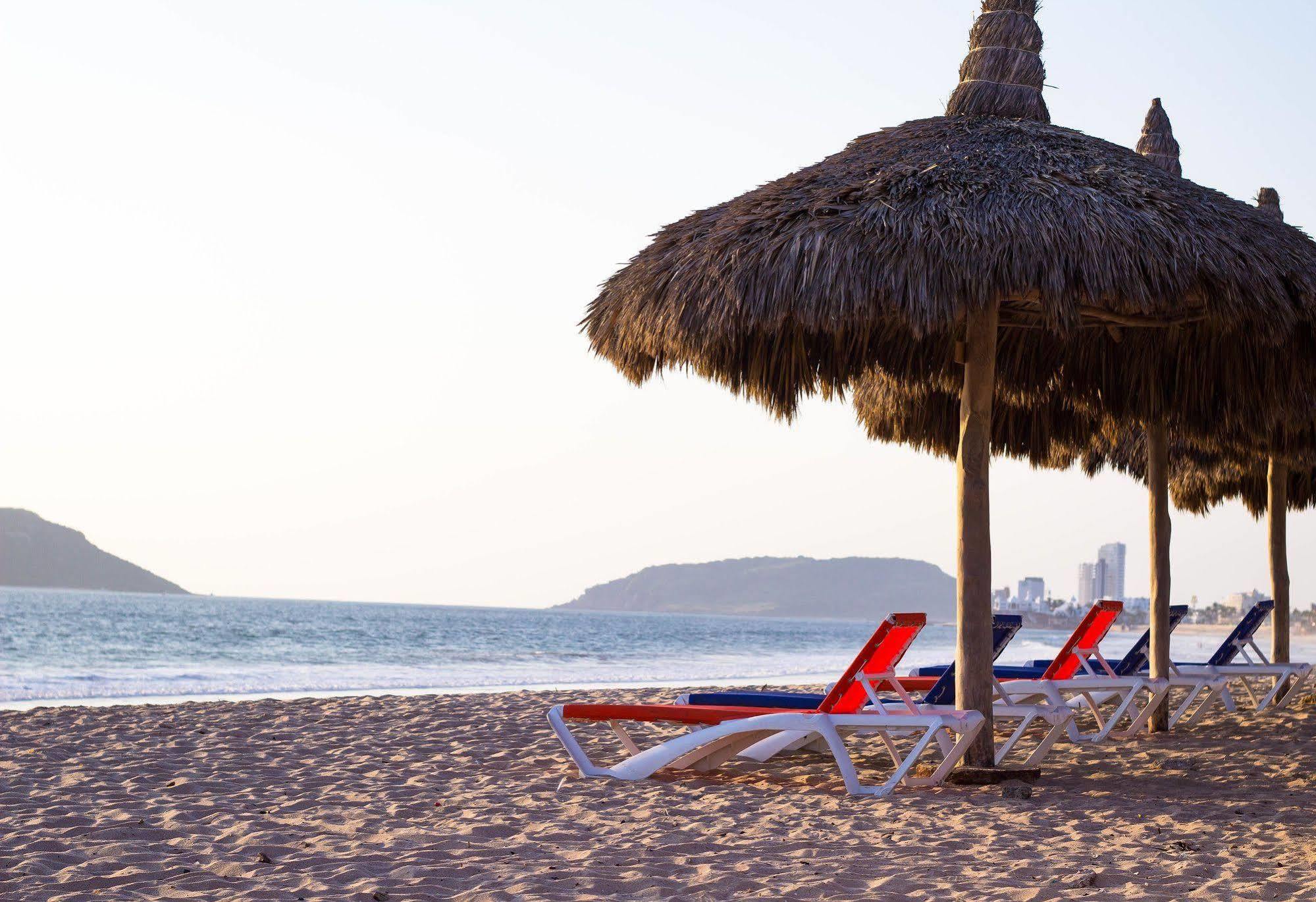 Hotel Sands Arenas Mazatlán Extérieur photo